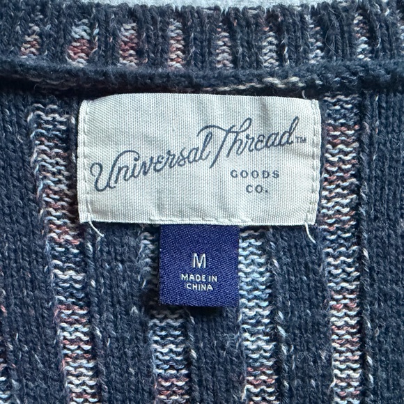 Universal Thread sweater vest - Picture 3 of 5